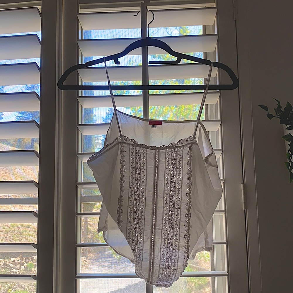 Wyeth Tank Top 🌿